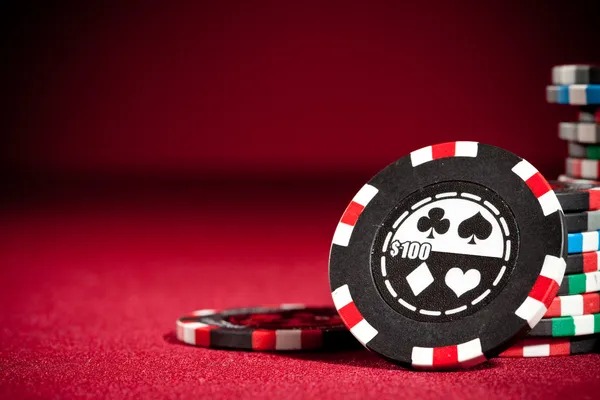 Live roulette table with dealer and multi-camera view on indobet login